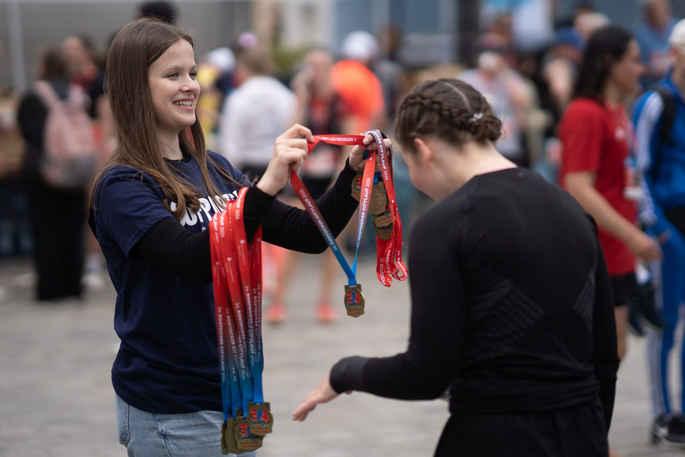 Power-Marathon von Helfern und Supportern entlang der Strecke